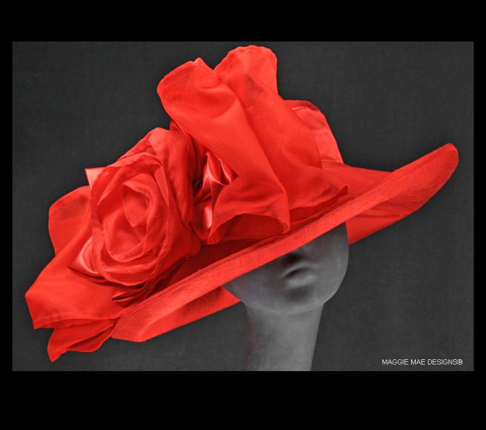 Liza Der13-138 red Derby hat
