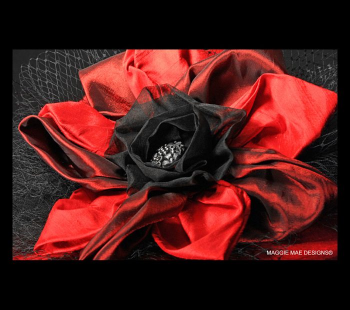 Rita Der185-001 medium brim red and black silk hat