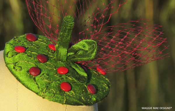 The Berry fascinator